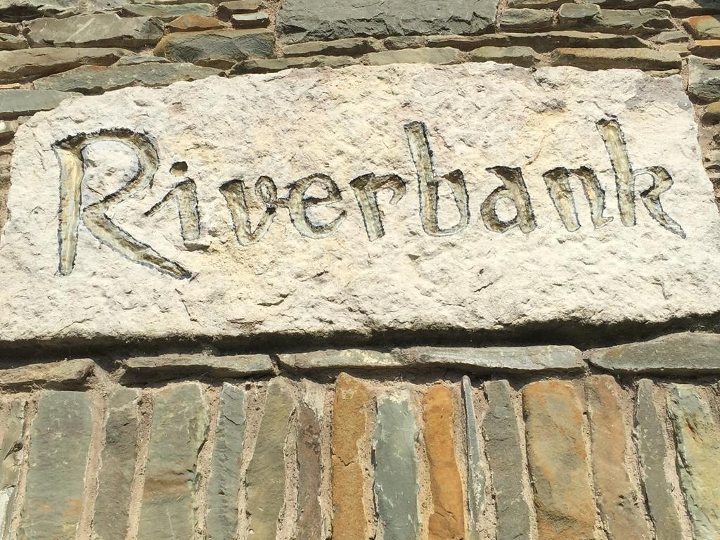 Riverbank, Country Pub And Guesthouse Carrickmacross Exterior photo