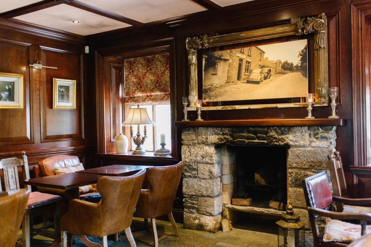 Riverbank, Country Pub And Guesthouse Carrickmacross Exterior photo